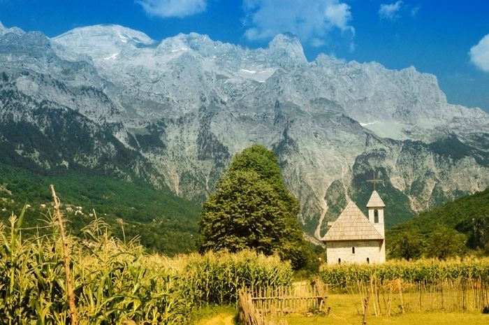 ЧЕМ ЖЕ ЗАНЯТЬСЯ В ГОРАХ АЛБАНИИ?