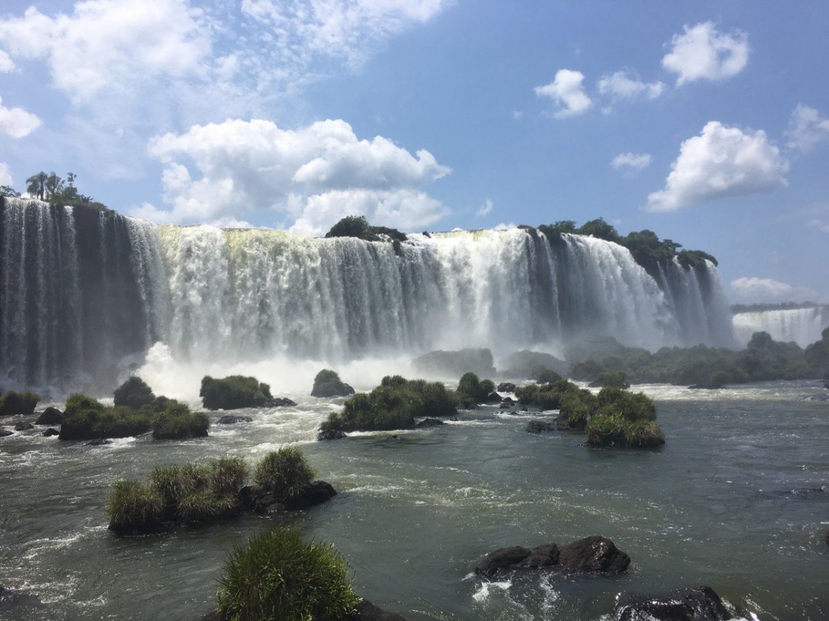 В "Глотке дьявола". Бразилия и Аргентина — водопады Игуасу В "Глотке дьявола". Бразилия и Аргентина — водопады Игуасу