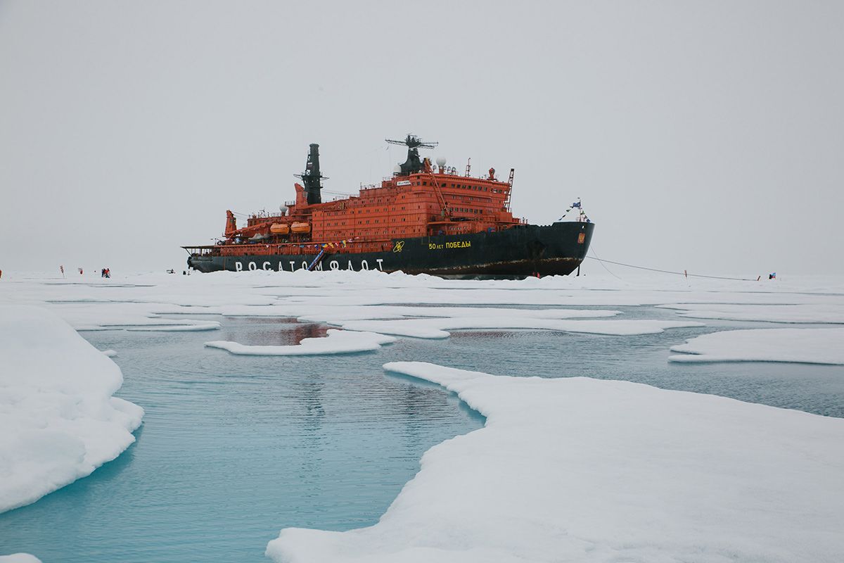 КУРС - НА СЕВЕР. КООРДИНАТЫ - 90°00′00 КУРС - НА СЕВЕР. КООРДИНАТЫ - 90°00′00