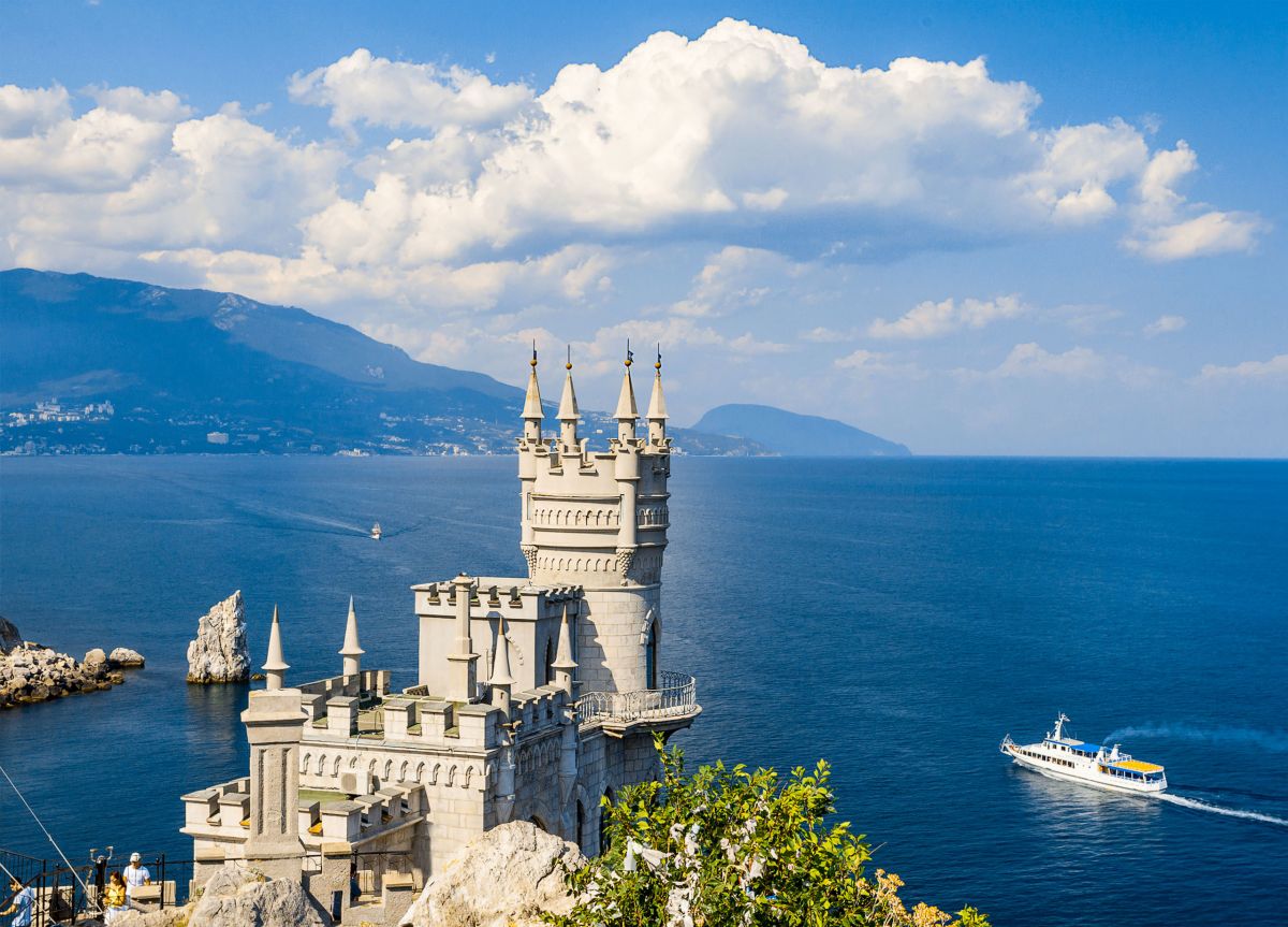 Ялта: жемчужина Крыма Ялта: жемчужина Крыма