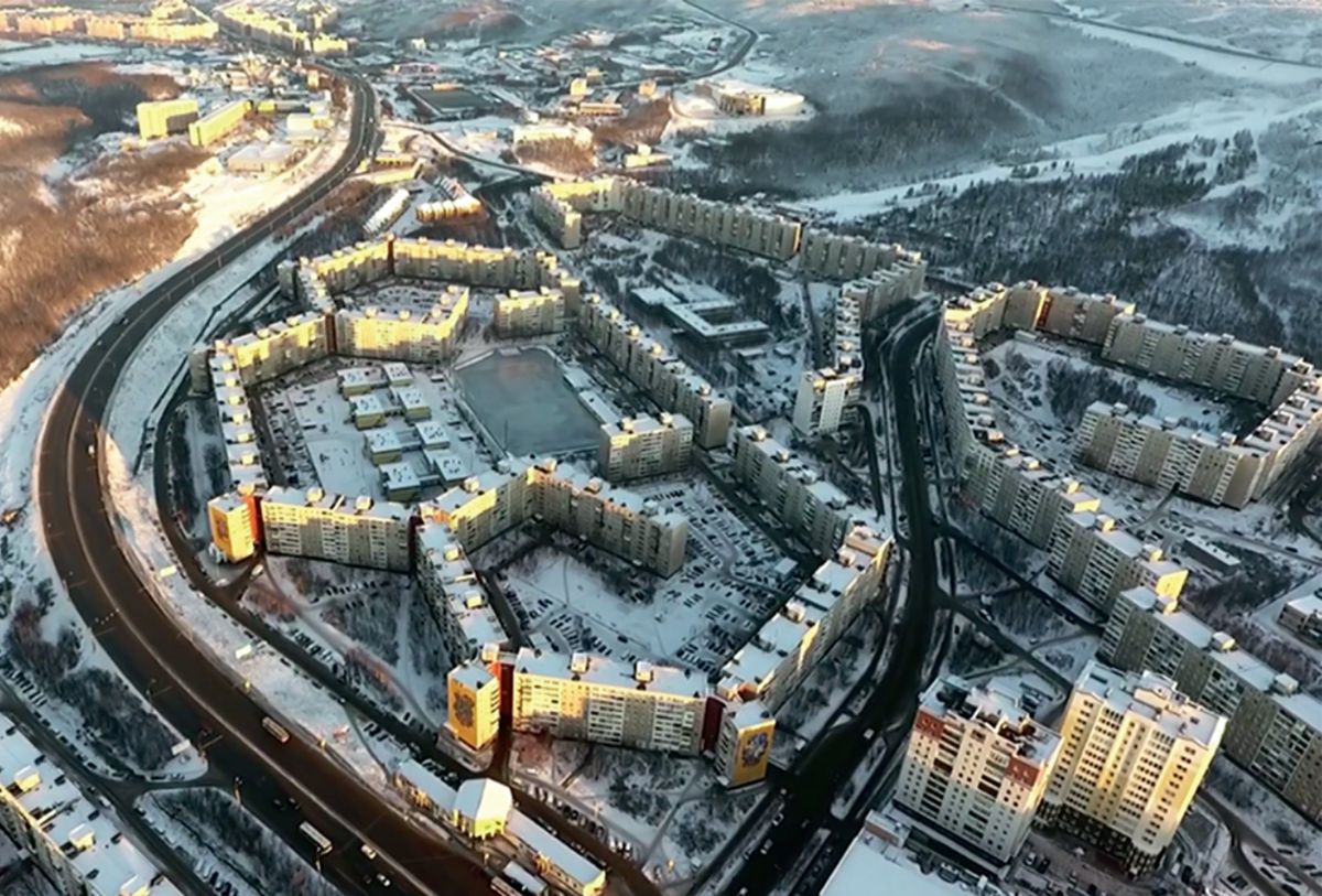 СОВЕТСКИЙ ГИГАНТИЗМ ИЛИ САМЫЙ ДЛИННЫЙ ДОМ В СТРАНЕ СОВЕТСКИЙ ГИГАНТИЗМ ИЛИ САМЫЙ ДЛИННЫЙ ДОМ В СТРАНЕ