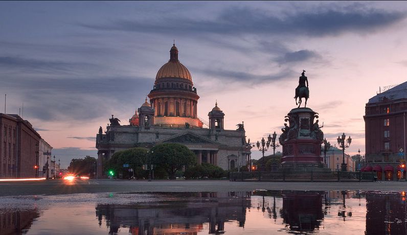 Чем знаменит Петербург? Чем знаменит Петербург?
