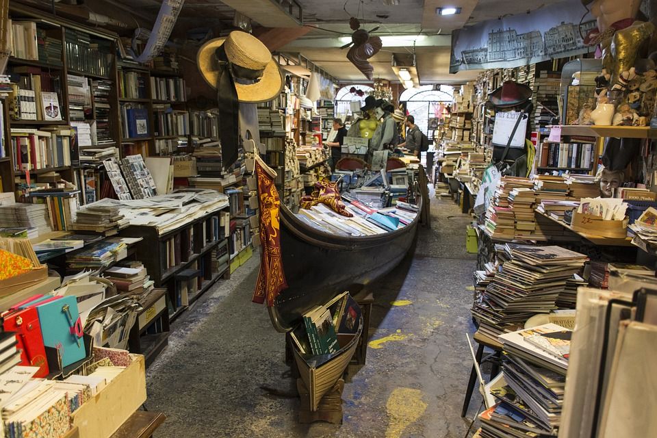 Libreria Alta Acqua – самый необычный и даже немного странный книжный магазин в Венеции Libreria Alta Acqua – самый необычный и даже немного странный книжный магазин в Венеции