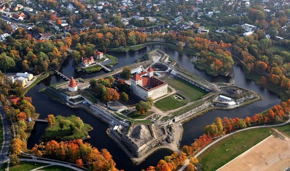 Курессааре: прогулка по самому курортному городу Эстонии Курессааре: прогулка по самому курортному городу Эстонии