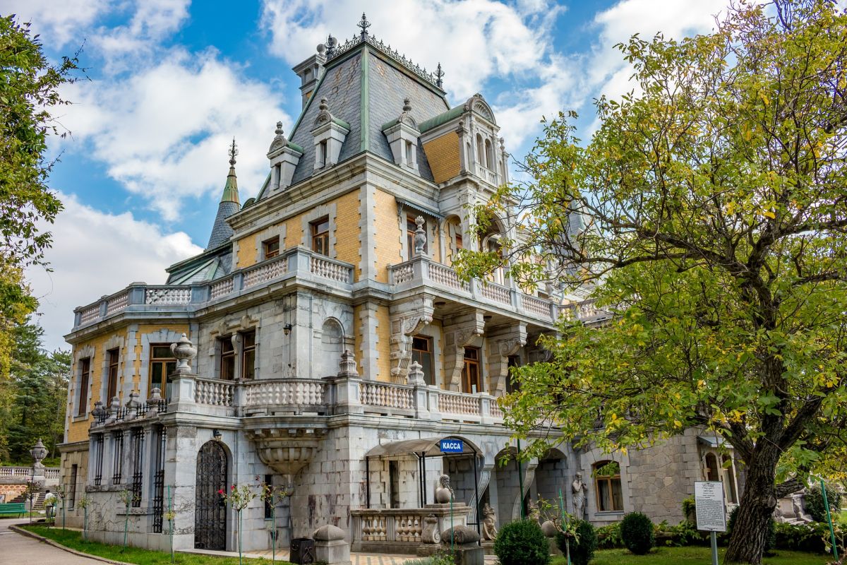 Самые красивые дворцы и замки Крыма Самые красивые дворцы и замки Крыма