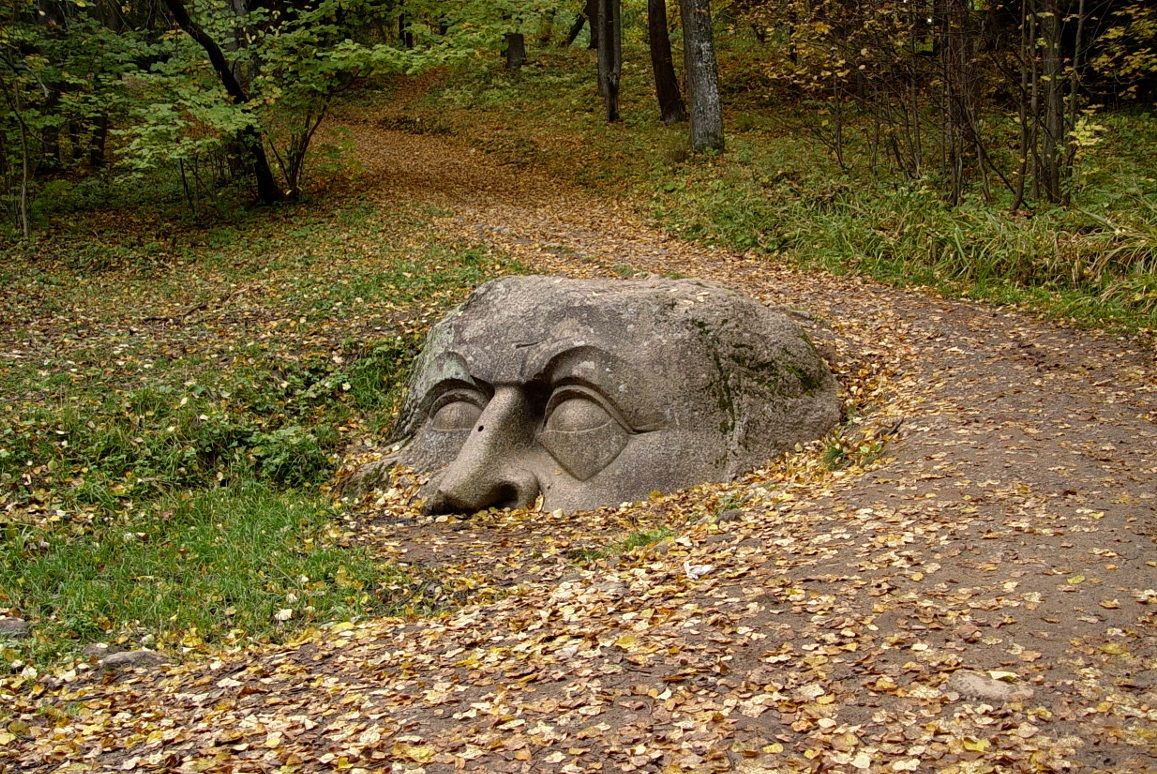 Три десятка необычных скульптурных памятников Северной столицы. Часть 1. Три десятка необычных скульптурных памятников Северной столицы. Часть 1.