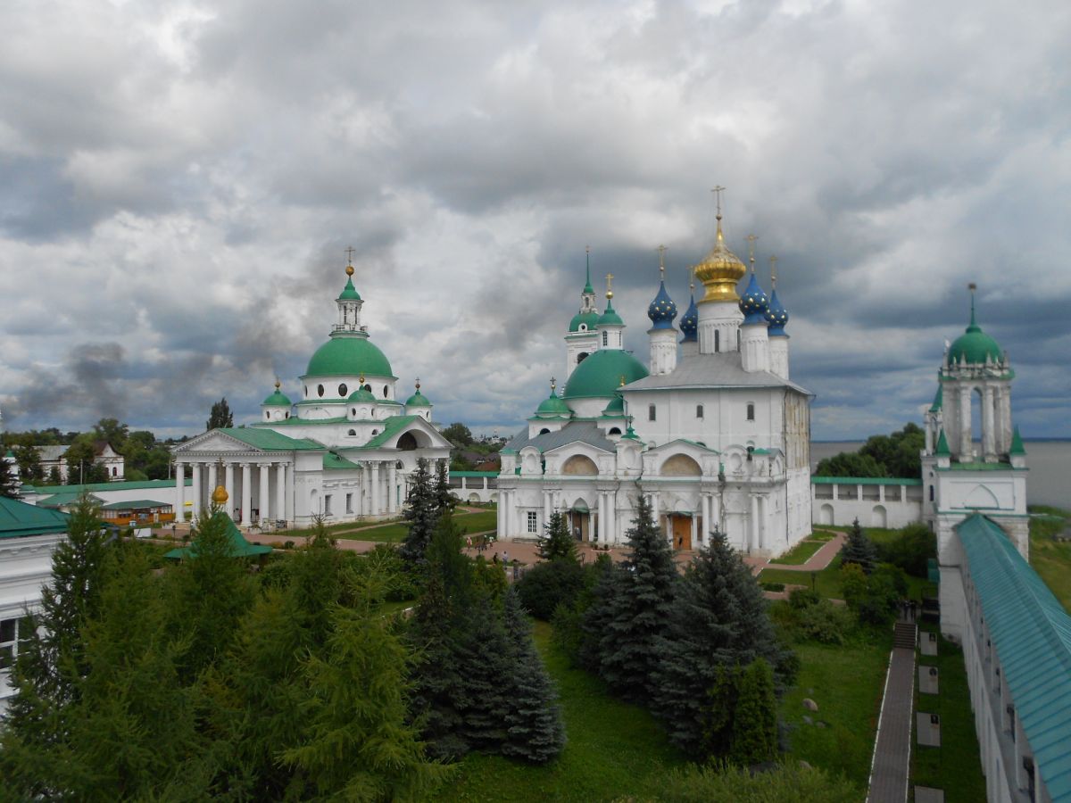 Самые красивые монастыри России Самые красивые монастыри России
