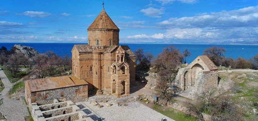 Страна разнообразия: 4 самых красивых христианских достопримечательностей Турции