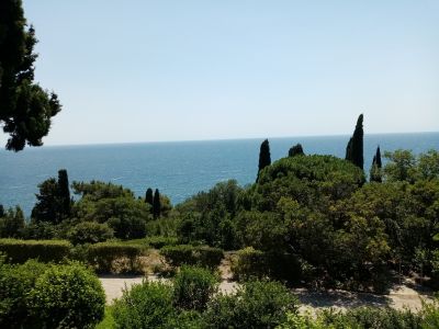 Маленькая Алупка в большом туристическом Крыму