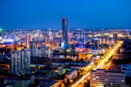 Екатеринбург–столица Урала.