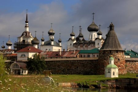 СОЛОВЕЦКИЙ МОНАСТЫРЬ - БАСТИОН РУССКОЙ ДУХОВНОСТИ 