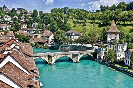 Как переехать на ПМЖ в Швейцарию? И Что такое швейцарский лагом?