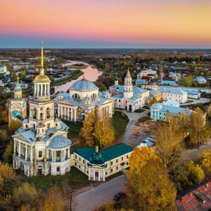 Торжок: золотое шитье, глиняная игрушка и музей вертолетов