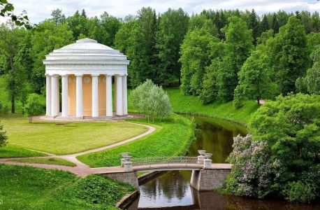 Провинциальный городок с большой историей и популярностью