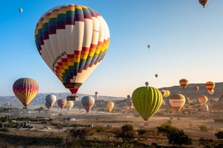 Чем привлекает Каппадокия тысячи туристов?