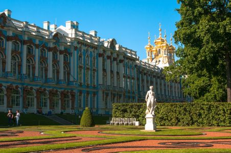 Загородные дворцы недалеко от Санкт-Петербурга