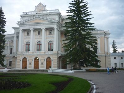 Марьино – княжеская усадьба и современный санаторий