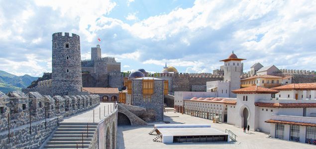  Самые красивые места Грузии: горы, водопады, крепости, ущелья