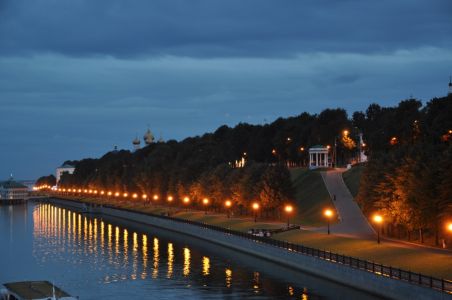 По Волжской и Которосльской набережным Ярославля пешком: несколько километров истории города и красивых видов